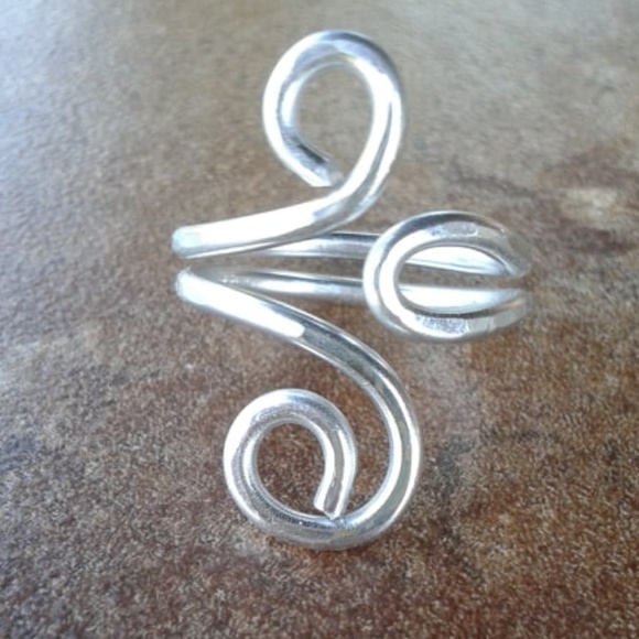 Handmade by Serena Jewelry - Wire Ring